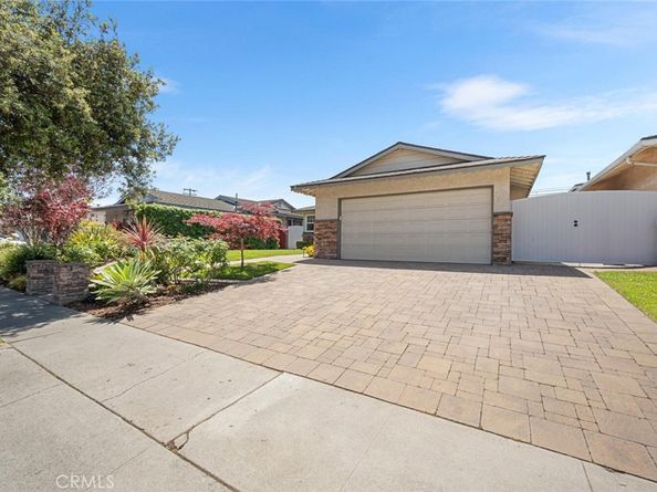 5323 Fidler Avenue, Lakewood CA 90712
