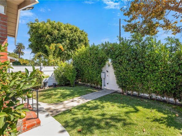 1523 W 59th Street, Los Angeles CA 90047