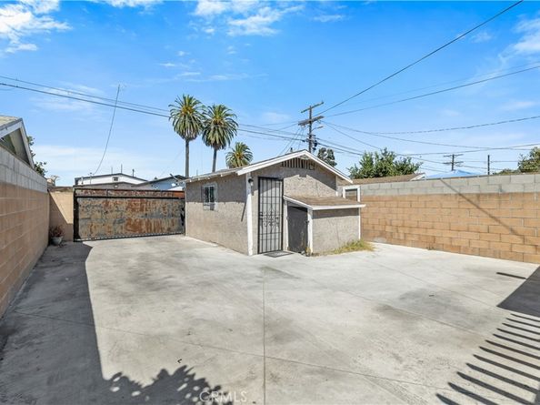 1523 W 59th Street, Los Angeles CA 90047