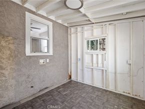 1523 W 59th Street, Los Angeles CA 90047