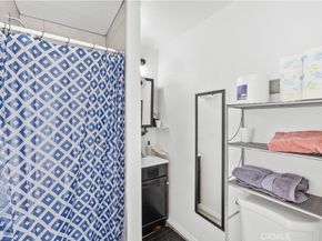 1523 W 59th Street, Los Angeles CA 90047