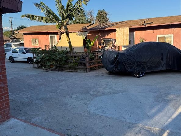 3148 El Segundo Boulevard, Lynwood CA 90262