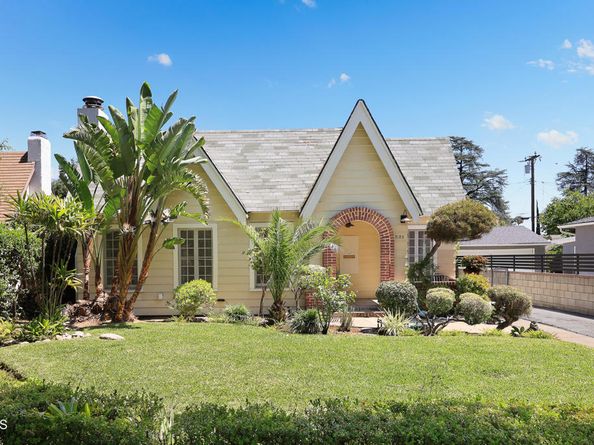 2122 Navarro Avenue, Altadena CA 91001