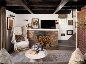 2122 Navarro Avenue, Altadena CA 91001