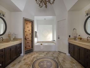 52 N Arroyo Boulevard, Pasadena CA 91105