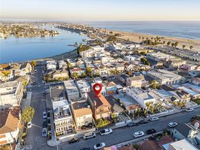 66 Santa Ana Avenue, Long Beach CA 90803