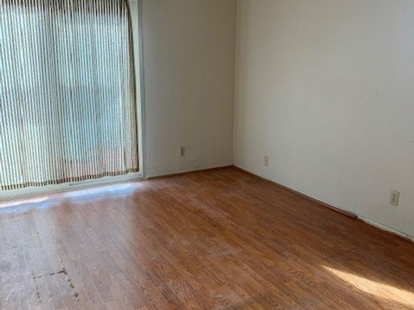 66 Santa Ana Avenue, Long Beach CA 90803