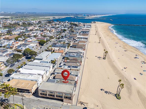 1003 Seal Way, Seal Beach CA 90740
