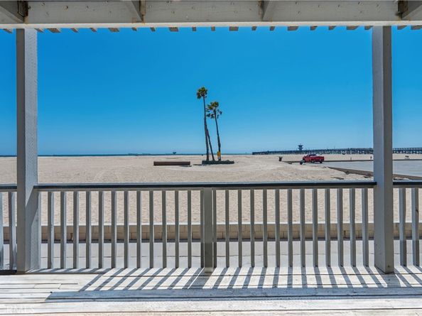 1003 Seal Way, Seal Beach CA 90740