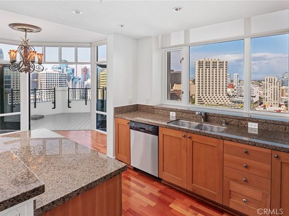 700 W Harbor Drive 2301, San Diego CA 92101