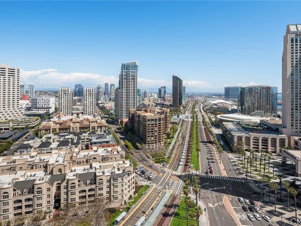 700 W Harbor Drive 2301, San Diego CA 92101
