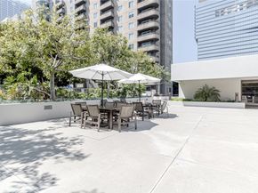 600 W 9th Street 701, Los Angeles CA 90015