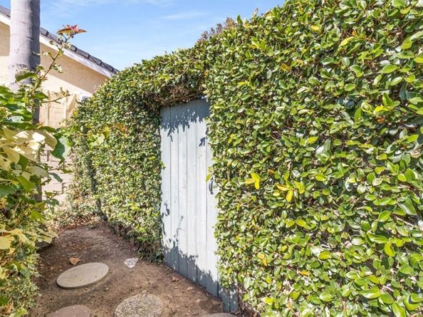 18951 Jane Circle, North Tustin CA 92705
