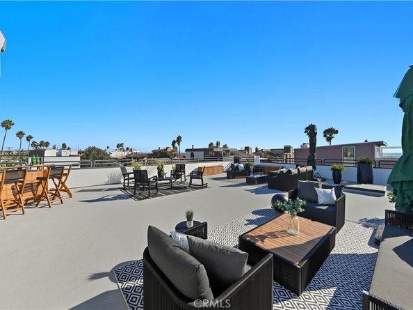 6824 E Ocean Boulevard, Long Beach CA 90803