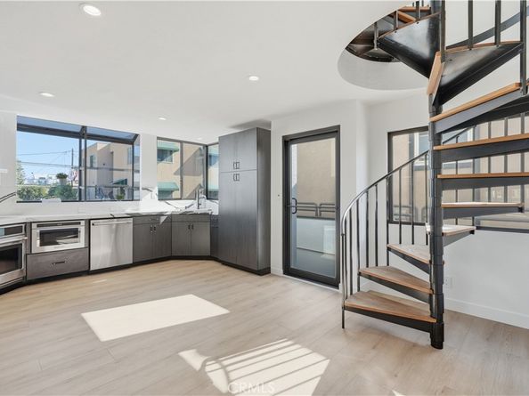 6824 E Ocean Boulevard, Long Beach CA 90803