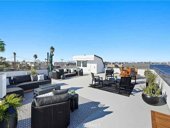 6824 E Ocean Boulevard, Long Beach CA 90803