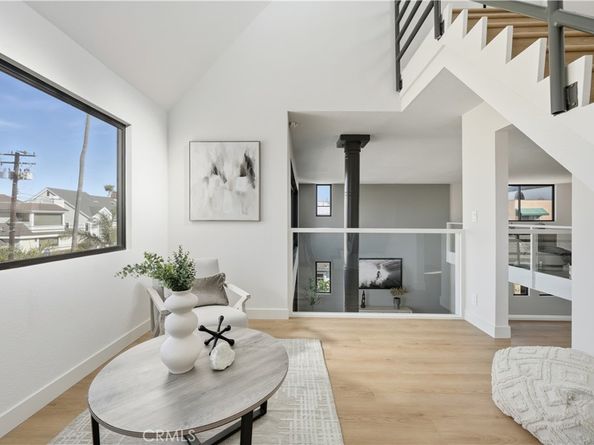 6824 E Ocean Boulevard, Long Beach CA 90803