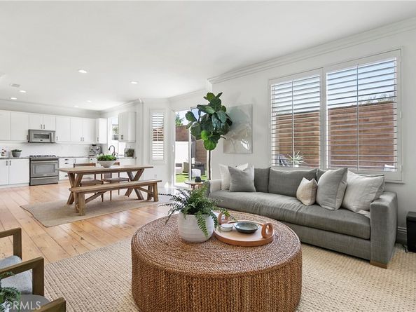80 Millbrook, Irvine CA 92618
