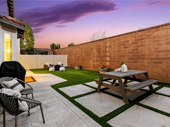 80 Millbrook, Irvine CA 92618