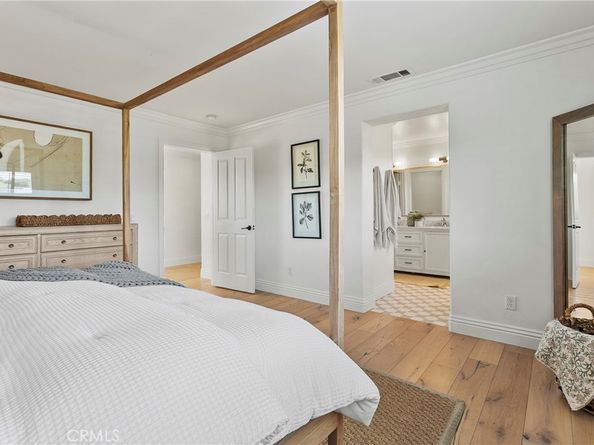 80 Millbrook, Irvine CA 92618