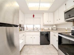 13526 La Jolla, La Mirada CA 90638