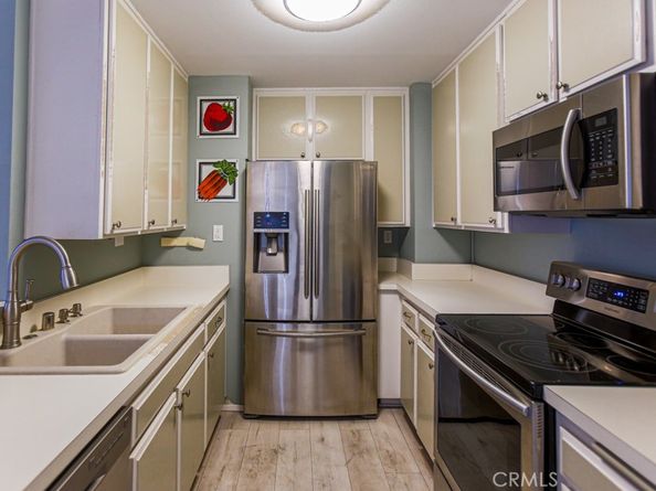 1750 E Ocean 603, Long Beach CA 90802