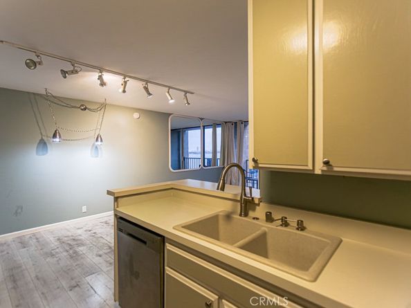 1750 E Ocean 603, Long Beach CA 90802