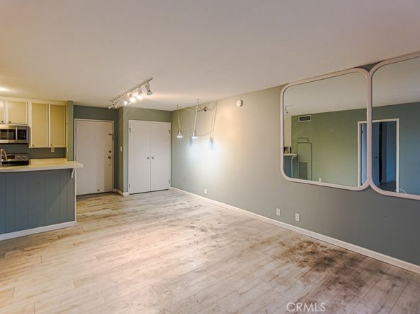 1750 E Ocean 603, Long Beach CA 90802