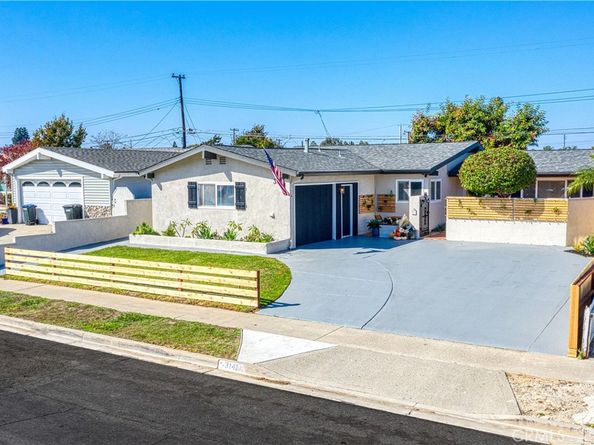 3141 Barbados Place, Costa Mesa CA 92626