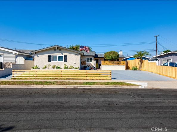 3141 Barbados Place, Costa Mesa CA 92626