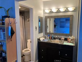 809 N Spurgeon 5, Santa Ana CA 92701