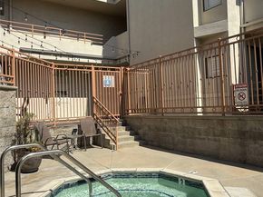 3913 N Virginia Road 203, Long Beach CA 90807