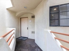 3913 N Virginia Road 203, Long Beach CA 90807