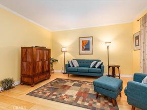 3913 N Virginia Road 203, Long Beach CA 90807