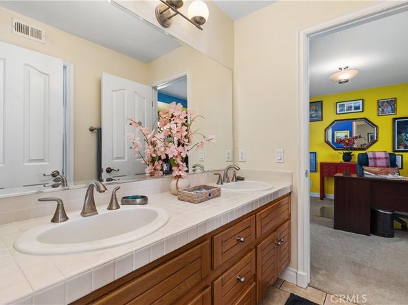 323 Empire Landing, Long Beach CA 90803
