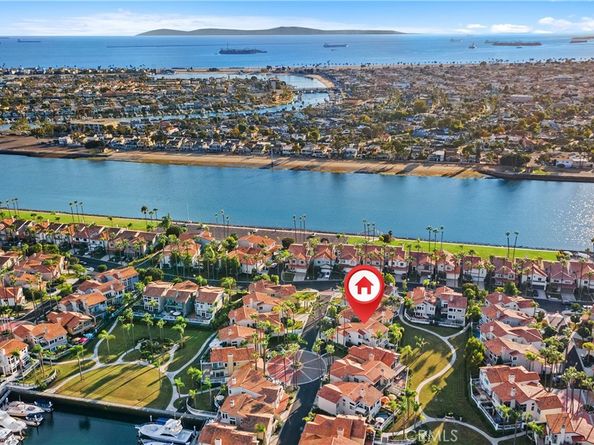 323 Empire Landing, Long Beach CA 90803