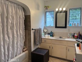 2196 N Orange Grove Avenue, Pomona CA 91768