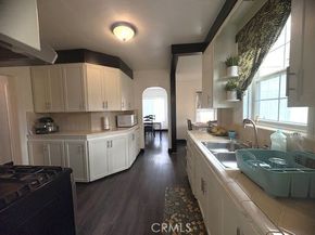 2196 N Orange Grove Avenue, Pomona CA 91768