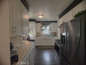 2196 N Orange Grove Avenue, Pomona CA 91768