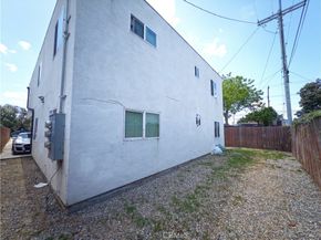 645 W 97th, Los Angeles CA 90044