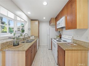 185 Streamwood, Irvine CA 92620