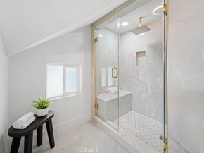 1676 W 24th, Los Angeles CA 90007