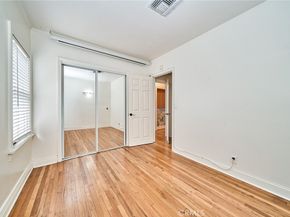 1128 S Citrus Avenue, Los Angeles CA 90019