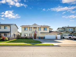 10211 Aqueduct Drive, Cypress CA 90630