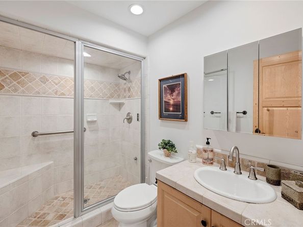 727 Esplanade 302, Redondo Beach CA 90277