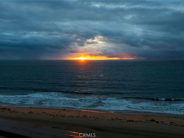 727 Esplanade 302, Redondo Beach CA 90277