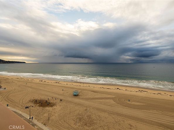 727 Esplanade 302, Redondo Beach CA 90277