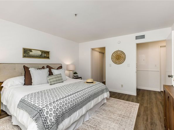 2571 Plaza del Amo 310, Torrance CA 90503