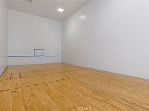 2571 Plaza del Amo 310, Torrance CA 90503