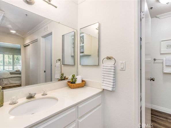 2571 Plaza del Amo 310, Torrance CA 90503